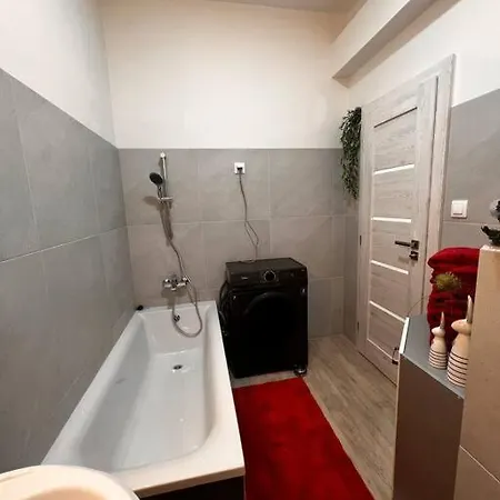 Apartman - Centrum Zadarmo Parkovanie アパート マルティン